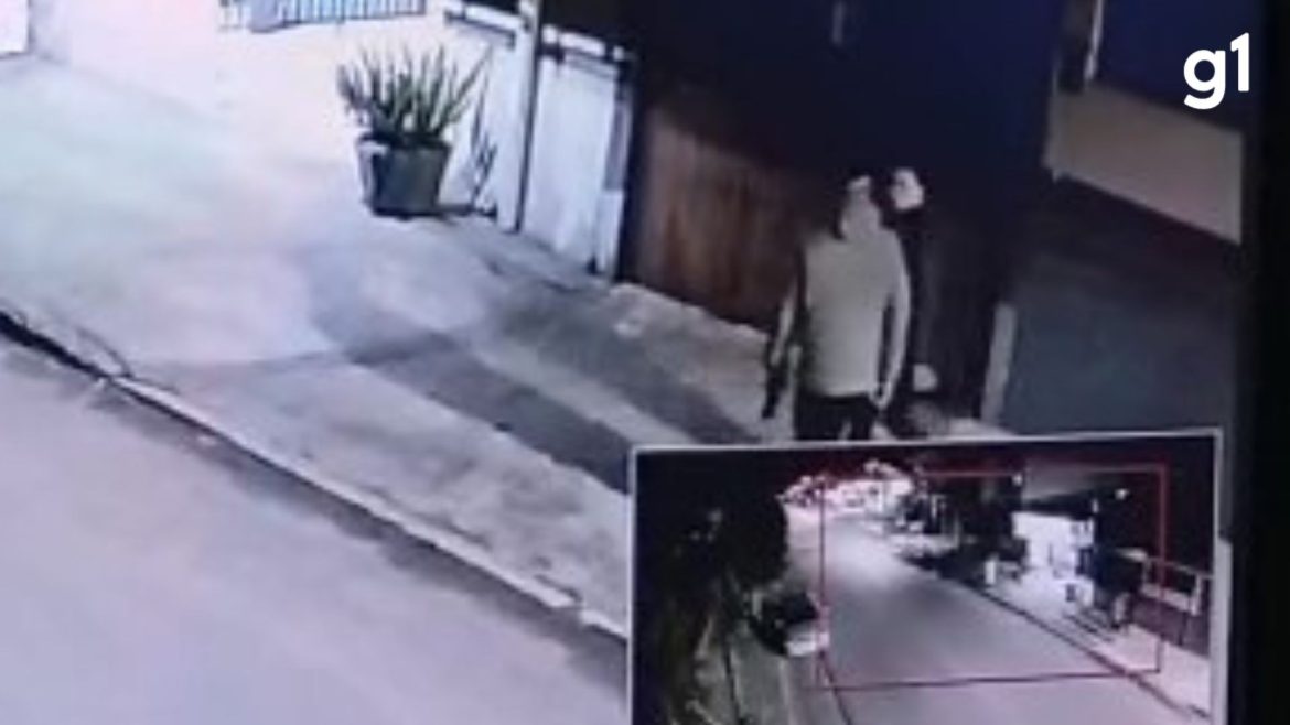 video:-camera-de-seguranca-flagra-homem-dando-garrafada-na-cabeca-da-companheira-gravida